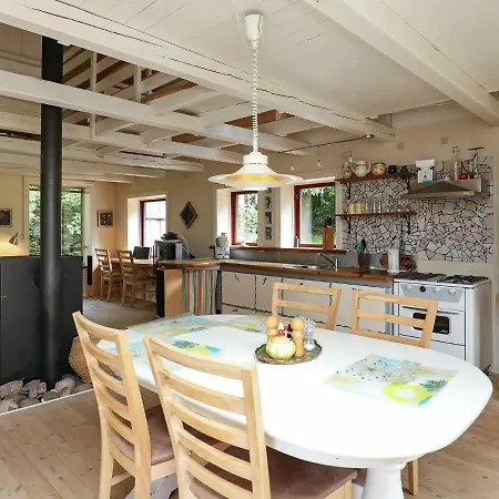 One-bedroom Holiday In *