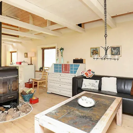 One-bedroom Holiday In *